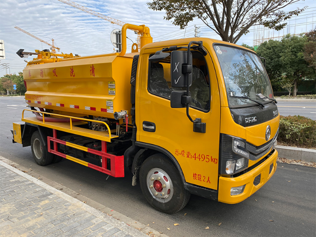 昆明清洗吸污车